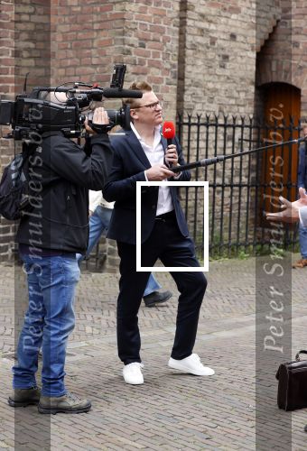 Den Haag 31 augustus 2021
Mark Rutte , Wopke Hoekstra Lillianne Ploumen Jesse Klaver Sigrid Kaag Gert Jan Segers en Rob Jetten op gesprek bij Mariette Hamer ivm vormen van nieuwe regering op het binnenhof. Jair Ferwerda