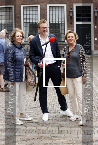 Den Haag 31 augustus 2021
Mark Rutte , Wopke Hoekstra Lillianne Ploumen Jesse Klaver Sigrid Kaag Gert Jan Segers en Rob Jetten op gesprek bij Mariette Hamer ivm vormen van nieuwe regering op het binnenhof. Jair Ferwerda