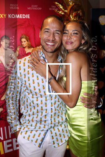 Utrecht 17 augustus 2021
Premiere Niks vreemds aan in Pathe Leidse Rijn.
Juvat westendorp met zijn nieuwe vriendin Ruby Celine