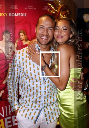 Utrecht 17 augustus 2021
Premiere Niks vreemds aan in Pathe Leidse Rijn.
Juvat westendorp met zijn nieuwe vriendin Ruby Celine