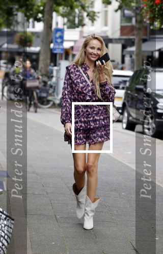Hilversum 31 augustus 2021
Presentatie kledinglijn Lonneke Nooteboom in samenwerking met Shoeby. Kelly Weekers