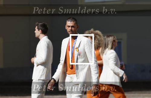 Den Haag 10 augustus 2021
Koning Willem Alexander en Koningin Maxima ontvangen op paleis noordeinde alle medaillewinnaars van de Olympische spelen in Tokyo. oa Sifan Hassan Harrie Lavreysen  Kiran Badloe Annemiek v d Vleuten Niek Kimmann Shanne Braspennincx Abdi Nageeye Jeffrey Hoogland Gabriella Schloesser Steve Wijler Arno Kamminga Sharon v Rouwendaal Tom Dumoulin Anouk Vetter Femke Bol Nouchka Fontijn Merel Smulders Sanne v Dijke Maikel v d Vleuten Kirsten Wild Annemiek Bekkering Annette Duetz Emma Oosterwegel Marit Bouwmeester Anna v d Breggen Roy v d Berg , heren 4 roeien , dames 2 roeien, heren 4x 400m  en het nederlands dames hockeyteam .Ook chef de Mission Pieter v d Hoogenband is er natuurlijk bij .