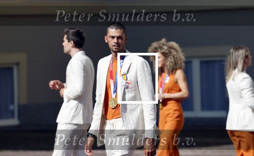 Den Haag 10 augustus 2021
Koning Willem Alexander en Koningin Maxima ontvangen op paleis noordeinde alle medaillewinnaars van de Olympische spelen in Tokyo. oa Sifan Hassan Harrie Lavreysen  Kiran Badloe Annemiek v d Vleuten Niek Kimmann Shanne Braspennincx Abdi Nageeye Jeffrey Hoogland Gabriella Schloesser Steve Wijler Arno Kamminga Sharon v Rouwendaal Tom Dumoulin Anouk Vetter Femke Bol Nouchka Fontijn Merel Smulders Sanne v Dijke Maikel v d Vleuten Kirsten Wild Annemiek Bekkering Annette Duetz Emma Oosterwegel Marit Bouwmeester Anna v d Breggen Roy v d Berg , heren 4 roeien , dames 2 roeien, heren 4x 400m  en het nederlands dames hockeyteam .Ook chef de Mission Pieter v d Hoogenband is er natuurlijk bij .
