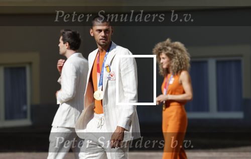Den Haag 10 augustus 2021
Koning Willem Alexander en Koningin Maxima ontvangen op paleis noordeinde alle medaillewinnaars van de Olympische spelen in Tokyo. oa Sifan Hassan Harrie Lavreysen  Kiran Badloe Annemiek v d Vleuten Niek Kimmann Shanne Braspennincx Abdi Nageeye Jeffrey Hoogland Gabriella Schloesser Steve Wijler Arno Kamminga Sharon v Rouwendaal Tom Dumoulin Anouk Vetter Femke Bol Nouchka Fontijn Merel Smulders Sanne v Dijke Maikel v d Vleuten Kirsten Wild Annemiek Bekkering Annette Duetz Emma Oosterwegel Marit Bouwmeester Anna v d Breggen Roy v d Berg , heren 4 roeien , dames 2 roeien, heren 4x 400m  en het nederlands dames hockeyteam .Ook chef de Mission Pieter v d Hoogenband is er natuurlijk bij .