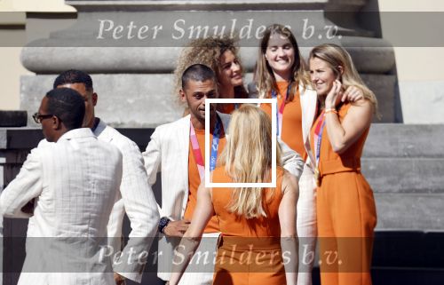 Den Haag 10 augustus 2021
Koning Willem Alexander en Koningin Maxima ontvangen op paleis noordeinde alle medaillewinnaars van de Olympische spelen in Tokyo. oa Sifan Hassan Harrie Lavreysen  Kiran Badloe Annemiek v d Vleuten Niek Kimmann Shanne Braspennincx Abdi Nageeye Jeffrey Hoogland Gabriella Schloesser Steve Wijler Arno Kamminga Sharon v Rouwendaal Tom Dumoulin Anouk Vetter Femke Bol Nouchka Fontijn Merel Smulders Sanne v Dijke Maikel v d Vleuten Kirsten Wild Annemiek Bekkering Annette Duetz Emma Oosterwegel Marit Bouwmeester Anna v d Breggen Roy v d Berg , heren 4 roeien , dames 2 roeien, heren 4x 400m  en het nederlands dames hockeyteam .Ook chef de Mission Pieter v d Hoogenband is er natuurlijk bij .