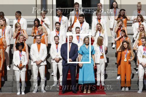 Den Haag 10 augustus 2021
Koning Willem Alexander en Koningin Maxima ontvangen op paleis noordeinde alle medaillewinnaars van de Olympische spelen in Tokyo. oa Sifan Hassan Harrie Lavreysen  Kiran Badloe Annemiek v d Vleuten Niek Kimmann Shanne Braspennincx Abdi Nageeye Jeffrey Hoogland Gabriella Schloesser Steve Wijler Arno Kamminga Sharon v Rouwendaal Tom Dumoulin Anouk Vetter Femke Bol Nouchka Fontijn Merel Smulders Sanne v Dijke Maikel v d Vleuten Kirsten Wild Annemiek Bekkering Annette Duetz Emma Oosterwegel Marit Bouwmeester Anna v d Breggen Roy v d Berg , heren 4 roeien , dames 2 roeien, heren 4x 400m  en het nederlands dames hockeyteam .Ook chef de Mission Pieter v d Hoogenband is er natuurlijk bij .