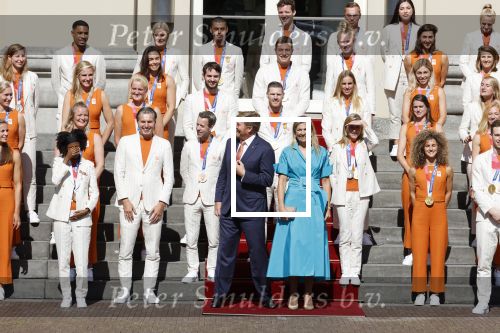 Den Haag 10 augustus 2021
Koning Willem Alexander en Koningin Maxima ontvangen op paleis noordeinde alle medaillewinnaars van de Olympische spelen in Tokyo. oa Sifan Hassan Harrie Lavreysen  Kiran Badloe Annemiek v d Vleuten Niek Kimmann Shanne Braspennincx Abdi Nageeye Jeffrey Hoogland Gabriella Schloesser Steve Wijler Arno Kamminga Sharon v Rouwendaal Tom Dumoulin Anouk Vetter Femke Bol Nouchka Fontijn Merel Smulders Sanne v Dijke Maikel v d Vleuten Kirsten Wild Annemiek Bekkering Annette Duetz Emma Oosterwegel Marit Bouwmeester Anna v d Breggen Roy v d Berg , heren 4 roeien , dames 2 roeien, heren 4x 400m  en het nederlands dames hockeyteam .Ook chef de Mission Pieter v d Hoogenband is er natuurlijk bij .