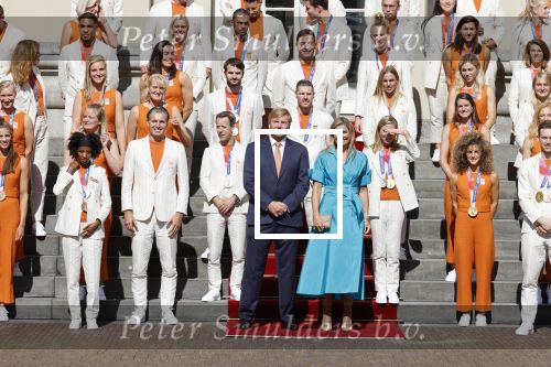 Den Haag 10 augustus 2021
Koning Willem Alexander en Koningin Maxima ontvangen op paleis noordeinde alle medaillewinnaars van de Olympische spelen in Tokyo. oa Sifan Hassan Harrie Lavreysen  Kiran Badloe Annemiek v d Vleuten Niek Kimmann Shanne Braspennincx Abdi Nageeye Jeffrey Hoogland Gabriella Schloesser Steve Wijler Arno Kamminga Sharon v Rouwendaal Tom Dumoulin Anouk Vetter Femke Bol Nouchka Fontijn Merel Smulders Sanne v Dijke Maikel v d Vleuten Kirsten Wild Annemiek Bekkering Annette Duetz Emma Oosterwegel Marit Bouwmeester Anna v d Breggen Roy v d Berg , heren 4 roeien , dames 2 roeien, heren 4x 400m  en het nederlands dames hockeyteam .Ook chef de Mission Pieter v d Hoogenband is er natuurlijk bij .