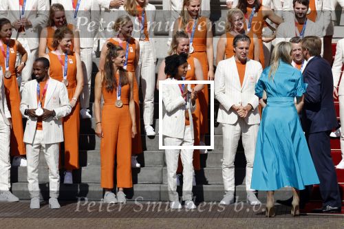 Den Haag 10 augustus 2021
Koning Willem Alexander en Koningin Maxima ontvangen op paleis noordeinde alle medaillewinnaars van de Olympische spelen in Tokyo. oa Sifan Hassan Harrie Lavreysen  Kiran Badloe Annemiek v d Vleuten Niek Kimmann Shanne Braspennincx Abdi Nageeye Jeffrey Hoogland Gabriella Schloesser Steve Wijler Arno Kamminga Sharon v Rouwendaal Tom Dumoulin Anouk Vetter Femke Bol Nouchka Fontijn Merel Smulders Sanne v Dijke Maikel v d Vleuten Kirsten Wild Annemiek Bekkering Annette Duetz Emma Oosterwegel Marit Bouwmeester Anna v d Breggen Roy v d Berg , heren 4 roeien , dames 2 roeien, heren 4x 400m  en het nederlands dames hockeyteam .Ook chef de Mission Pieter v d Hoogenband is er natuurlijk bij .