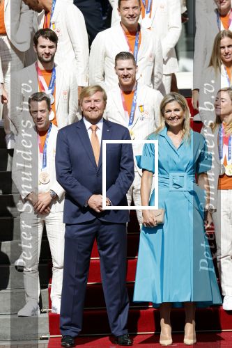 Den Haag 10 augustus 2021
Koning Willem Alexander en Koningin Maxima ontvangen op paleis noordeinde alle medaillewinnaars van de Olympische spelen in Tokyo. oa Sifan Hassan Harrie Lavreysen  Kiran Badloe Annemiek v d Vleuten Niek Kimmann Shanne Braspennincx Abdi Nageeye Jeffrey Hoogland Gabriella Schloesser Steve Wijler Arno Kamminga Sharon v Rouwendaal Tom Dumoulin Anouk Vetter Femke Bol Nouchka Fontijn Merel Smulders Sanne v Dijke Maikel v d Vleuten Kirsten Wild Annemiek Bekkering Annette Duetz Emma Oosterwegel Marit Bouwmeester Anna v d Breggen Roy v d Berg , heren 4 roeien , dames 2 roeien, heren 4x 400m  en het nederlands dames hockeyteam .Ook chef de Mission Pieter v d Hoogenband is er natuurlijk bij .