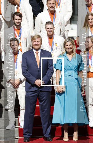 Den Haag 10 augustus 2021
Koning Willem Alexander en Koningin Maxima ontvangen op paleis noordeinde alle medaillewinnaars van de Olympische spelen in Tokyo. oa Sifan Hassan Harrie Lavreysen  Kiran Badloe Annemiek v d Vleuten Niek Kimmann Shanne Braspennincx Abdi Nageeye Jeffrey Hoogland Gabriella Schloesser Steve Wijler Arno Kamminga Sharon v Rouwendaal Tom Dumoulin Anouk Vetter Femke Bol Nouchka Fontijn Merel Smulders Sanne v Dijke Maikel v d Vleuten Kirsten Wild Annemiek Bekkering Annette Duetz Emma Oosterwegel Marit Bouwmeester Anna v d Breggen Roy v d Berg , heren 4 roeien , dames 2 roeien, heren 4x 400m  en het nederlands dames hockeyteam .Ook chef de Mission Pieter v d Hoogenband is er natuurlijk bij .