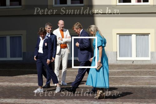 Den Haag 10 augustus 2021
Koning Willem Alexander en Koningin Maxima ontvangen op paleis noordeinde alle medaillewinnaars van de Olympische spelen in Tokyo. oa Sifan Hassan Harrie Lavreysen  Kiran Badloe Annemiek v d Vleuten Niek Kimmann Shanne Braspennincx Abdi Nageeye Jeffrey Hoogland Gabriella Schloesser Steve Wijler Arno Kamminga Sharon v Rouwendaal Tom Dumoulin Anouk Vetter Femke Bol Nouchka Fontijn Merel Smulders Sanne v Dijke Maikel v d Vleuten Kirsten Wild Annemiek Bekkering Annette Duetz Emma Oosterwegel Marit Bouwmeester Anna v d Breggen Roy v d Berg , heren 4 roeien , dames 2 roeien, heren 4x 400m  en het nederlands dames hockeyteam .Ook chef de Mission Pieter v d Hoogenband is er natuurlijk bij .