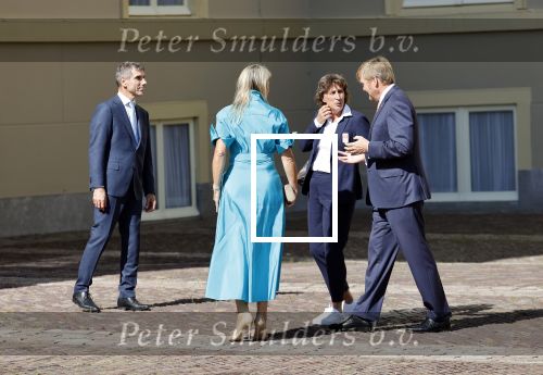Den Haag 10 augustus 2021
Koning Willem Alexander en Koningin Maxima ontvangen op paleis noordeinde alle medaillewinnaars van de Olympische spelen in Tokyo. oa Sifan Hassan Harrie Lavreysen  Kiran Badloe Annemiek v d Vleuten Niek Kimmann Shanne Braspennincx Abdi Nageeye Jeffrey Hoogland Gabriella Schloesser Steve Wijler Arno Kamminga Sharon v Rouwendaal Tom Dumoulin Anouk Vetter Femke Bol Nouchka Fontijn Merel Smulders Sanne v Dijke Maikel v d Vleuten Kirsten Wild Annemiek Bekkering Annette Duetz Emma Oosterwegel Marit Bouwmeester Anna v d Breggen Roy v d Berg , heren 4 roeien , dames 2 roeien, heren 4x 400m  en het nederlands dames hockeyteam .Ook chef de Mission Pieter v d Hoogenband is er natuurlijk bij .