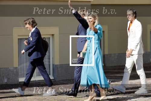 Den Haag 10 augustus 2021
Koning Willem Alexander en Koningin Maxima ontvangen op paleis noordeinde alle medaillewinnaars van de Olympische spelen in Tokyo. oa Sifan Hassan Harrie Lavreysen  Kiran Badloe Annemiek v d Vleuten Niek Kimmann Shanne Braspennincx Abdi Nageeye Jeffrey Hoogland Gabriella Schloesser Steve Wijler Arno Kamminga Sharon v Rouwendaal Tom Dumoulin Anouk Vetter Femke Bol Nouchka Fontijn Merel Smulders Sanne v Dijke Maikel v d Vleuten Kirsten Wild Annemiek Bekkering Annette Duetz Emma Oosterwegel Marit Bouwmeester Anna v d Breggen Roy v d Berg , heren 4 roeien , dames 2 roeien, heren 4x 400m  en het nederlands dames hockeyteam .Ook chef de Mission Pieter v d Hoogenband is er natuurlijk bij .