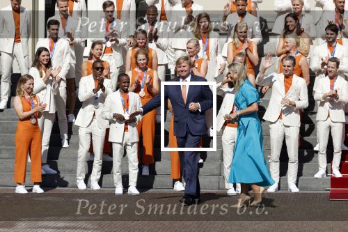 Den Haag 10 augustus 2021
Koning Willem Alexander en Koningin Maxima ontvangen op paleis noordeinde alle medaillewinnaars van de Olympische spelen in Tokyo. oa Sifan Hassan Harrie Lavreysen  Kiran Badloe Annemiek v d Vleuten Niek Kimmann Shanne Braspennincx Abdi Nageeye Jeffrey Hoogland Gabriella Schloesser Steve Wijler Arno Kamminga Sharon v Rouwendaal Tom Dumoulin Anouk Vetter Femke Bol Nouchka Fontijn Merel Smulders Sanne v Dijke Maikel v d Vleuten Kirsten Wild Annemiek Bekkering Annette Duetz Emma Oosterwegel Marit Bouwmeester Anna v d Breggen Roy v d Berg , heren 4 roeien , dames 2 roeien, heren 4x 400m  en het nederlands dames hockeyteam .Ook chef de Mission Pieter v d Hoogenband is er natuurlijk bij .