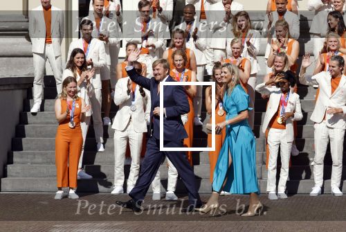 Den Haag 10 augustus 2021
Koning Willem Alexander en Koningin Maxima ontvangen op paleis noordeinde alle medaillewinnaars van de Olympische spelen in Tokyo. oa Sifan Hassan Harrie Lavreysen  Kiran Badloe Annemiek v d Vleuten Niek Kimmann Shanne Braspennincx Abdi Nageeye Jeffrey Hoogland Gabriella Schloesser Steve Wijler Arno Kamminga Sharon v Rouwendaal Tom Dumoulin Anouk Vetter Femke Bol Nouchka Fontijn Merel Smulders Sanne v Dijke Maikel v d Vleuten Kirsten Wild Annemiek Bekkering Annette Duetz Emma Oosterwegel Marit Bouwmeester Anna v d Breggen Roy v d Berg , heren 4 roeien , dames 2 roeien, heren 4x 400m  en het nederlands dames hockeyteam .Ook chef de Mission Pieter v d Hoogenband is er natuurlijk bij .