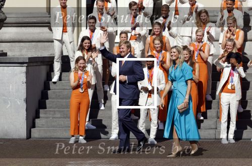 Den Haag 10 augustus 2021
Koning Willem Alexander en Koningin Maxima ontvangen op paleis noordeinde alle medaillewinnaars van de Olympische spelen in Tokyo. oa Sifan Hassan Harrie Lavreysen  Kiran Badloe Annemiek v d Vleuten Niek Kimmann Shanne Braspennincx Abdi Nageeye Jeffrey Hoogland Gabriella Schloesser Steve Wijler Arno Kamminga Sharon v Rouwendaal Tom Dumoulin Anouk Vetter Femke Bol Nouchka Fontijn Merel Smulders Sanne v Dijke Maikel v d Vleuten Kirsten Wild Annemiek Bekkering Annette Duetz Emma Oosterwegel Marit Bouwmeester Anna v d Breggen Roy v d Berg , heren 4 roeien , dames 2 roeien, heren 4x 400m  en het nederlands dames hockeyteam .Ook chef de Mission Pieter v d Hoogenband is er natuurlijk bij .