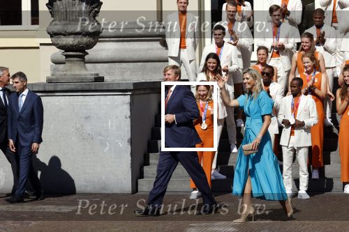 Den Haag 10 augustus 2021
Koning Willem Alexander en Koningin Maxima ontvangen op paleis noordeinde alle medaillewinnaars van de Olympische spelen in Tokyo. oa Sifan Hassan Harrie Lavreysen  Kiran Badloe Annemiek v d Vleuten Niek Kimmann Shanne Braspennincx Abdi Nageeye Jeffrey Hoogland Gabriella Schloesser Steve Wijler Arno Kamminga Sharon v Rouwendaal Tom Dumoulin Anouk Vetter Femke Bol Nouchka Fontijn Merel Smulders Sanne v Dijke Maikel v d Vleuten Kirsten Wild Annemiek Bekkering Annette Duetz Emma Oosterwegel Marit Bouwmeester Anna v d Breggen Roy v d Berg , heren 4 roeien , dames 2 roeien, heren 4x 400m  en het nederlands dames hockeyteam .Ook chef de Mission Pieter v d Hoogenband is er natuurlijk bij .