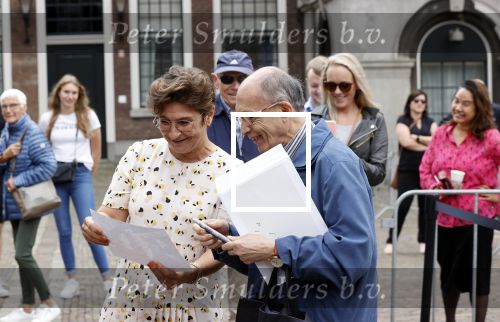 Den Haag 31 augustus 2021
Mark Rutte , Wopke Hoekstra Lillianne Ploumen Jesse Klaver Sigrid Kaag Gert Jan Segers en Rob Jetten op gesprek bij Mariette Hamer ivm vormen van nieuwe regering op het binnenhof. Lillianne Ploumen met haar oude leraar