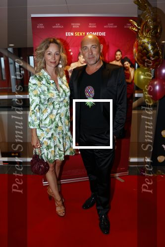 Utrecht 17 augustus 2021
Premiere Niks vreemds aan in Pathe Leidse Rijn. Loek Peters met zijn vrouw