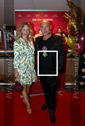 Utrecht 17 augustus 2021
Premiere Niks vreemds aan in Pathe Leidse Rijn. Loek Peters met zijn vrouw