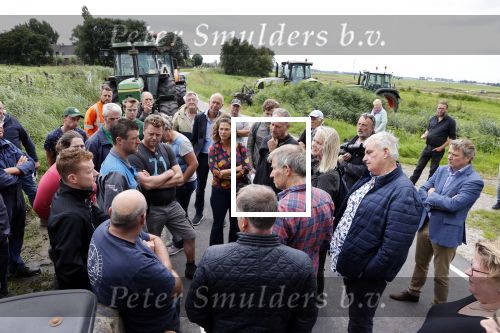 Zunderdorp 27 augustus 2021
Boer Geert Jan en Boer Geert zijn bij demonstratie om land te mogen behouden. Wethouder Marieke v Doorninck