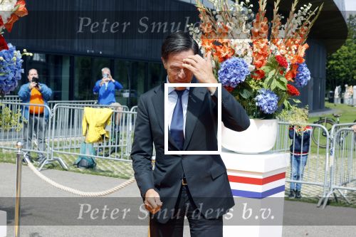 Den Haag 10 augustus 2021
De olympische sporters die een medaille hebben gewonnen op de olympische spelen van Tokyo worden geeerd door oa Mark Rutte en Minister Stef Blok. De huldiging vint plaats in het sportcentrum in het zuiderpark.
Aanwezig oa  Sifan Hassan Harrie Lavreysen  Kiran Badloe Annemiek v d Vleuten Niek Kimmann Shanne Braspennincx Abdi Nageeye Jeffrey Hoogland Gabriella Schloesser Steve Wijler Arno Kamminga Sharon v Rouwendaal Tom Dumoulin Anouk Vetter Femke Bol Nouchka Fontijn Merel Smulders Sanne v Dijke Maikel v d Vleuten Kirsten Wild Annemiek Bekkering Annette Duetz Emma Oosterwegel Marit Bouwmeester Anna v d Breggen Roy v d Berg , heren 4 roeien , dames 2 roeien, heren 4x 400m  en het nederlands dames hockeyteam .Ook chef de Mission Pieter v d Hoogenband is er natuurlijk bij .