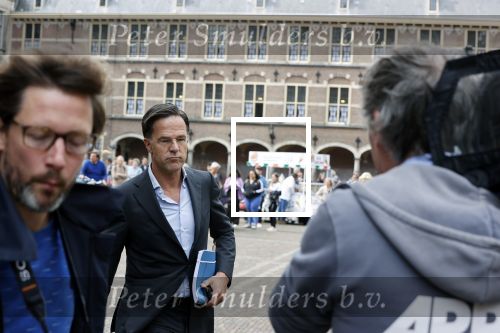 Den Haag 31 augustus 2021
Mark Rutte , Wopke Hoekstra Lillianne Ploumen Jesse Klaver Sigrid Kaag Gert Jan Segers en Rob Jetten op gesprek bij Mariette Hamer ivm vormen van nieuwe regering op het binnenhof.