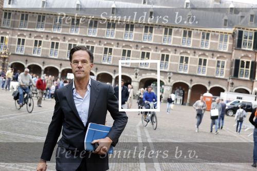 Den Haag 31 augustus 2021
Mark Rutte , Wopke Hoekstra Lillianne Ploumen Jesse Klaver Sigrid Kaag Gert Jan Segers en Rob Jetten op gesprek bij Mariette Hamer ivm vormen van nieuwe regering op het binnenhof.