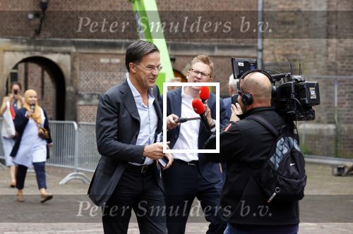 Den Haag 31 augustus 2021
Mark Rutte , Wopke Hoekstra Lillianne Ploumen Jesse Klaver Sigrid Kaag Gert Jan Segers en Rob Jetten op gesprek bij Mariette Hamer ivm vormen van nieuwe regering op het binnenhof. Mark en Jair Ferwerda