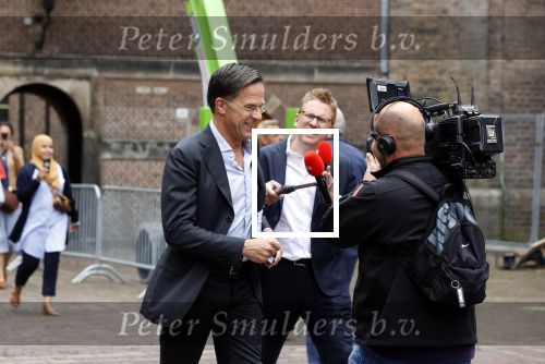 Den Haag 31 augustus 2021
Mark Rutte , Wopke Hoekstra Lillianne Ploumen Jesse Klaver Sigrid Kaag Gert Jan Segers en Rob Jetten op gesprek bij Mariette Hamer ivm vormen van nieuwe regering op het binnenhof. Mark en Jair Ferwerda