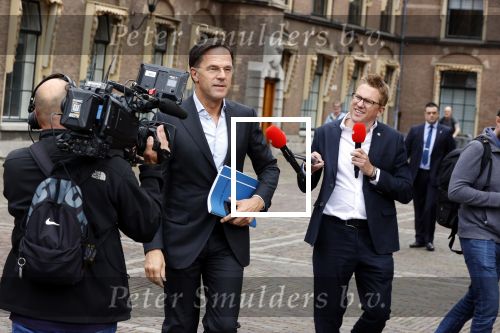 Den Haag 31 augustus 2021
Mark Rutte , Wopke Hoekstra Lillianne Ploumen Jesse Klaver Sigrid Kaag Gert Jan Segers en Rob Jetten op gesprek bij Mariette Hamer ivm vormen van nieuwe regering op het binnenhof. Mark en Jair Ferwerda