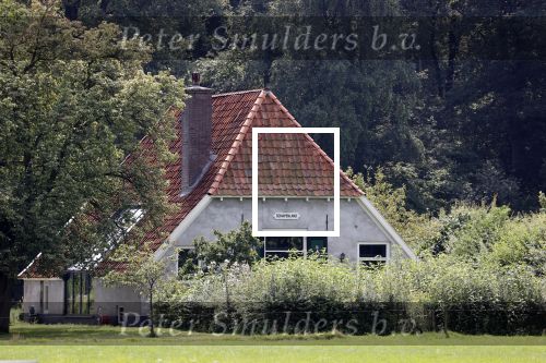 Eefde 12 augustus 2021
Matthijs v Nieuwkerk en zijn vriendin Martha Riemsma vieren vakantie bij het vakantiehuis van Matthijs