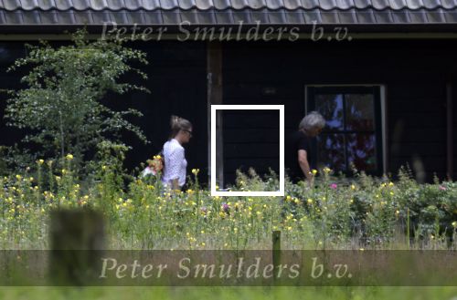 Eefde 12 augustus 2021
Matthijs v Nieuwkerk en zijn vriendin Martha Riemsma vieren vakantie bij het vakantiehuis van Matthijs