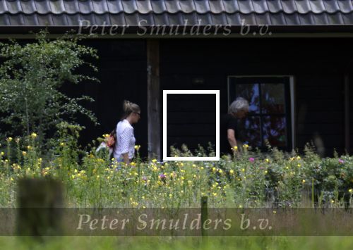 Eefde 12 augustus 2021
Matthijs v Nieuwkerk en zijn vriendin Martha Riemsma vieren vakantie bij het vakantiehuis van Matthijs