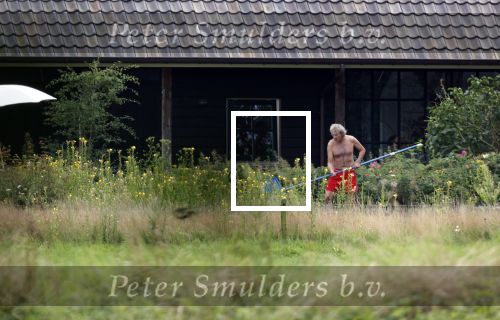 Eefde 12 augustus 2021
Matthijs v Nieuwkerk en zijn vriendin Martha Riemsma vieren vakantie bij het vakantiehuis van Matthijs
