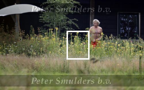 Eefde 12 augustus 2021
Matthijs v Nieuwkerk en zijn vriendin Martha Riemsma vieren vakantie bij het vakantiehuis van Matthijs