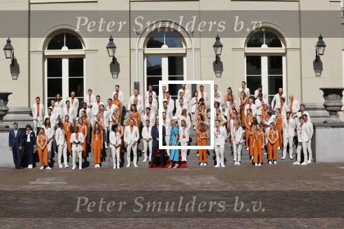 Den Haag 10 augustus 2021
Koning Willem Alexander en Koningin Maxima ontvangen op paleis noordeinde alle medaillewinnaars van de Olympische spelen in Tokyo. oa Sifan Hassan Harrie Lavreysen  Kiran Badloe Annemiek v d Vleuten Niek Kimmann Shanne Braspennincx Abdi Nageeye Jeffrey Hoogland Gabriella Schloesser Steve Wijler Arno Kamminga Sharon v Rouwendaal Tom Dumoulin Anouk Vetter Femke Bol Nouchka Fontijn Merel Smulders Sanne v Dijke Maikel v d Vleuten Kirsten Wild Annemiek Bekkering Annette Duetz Emma Oosterwegel Marit Bouwmeester Anna v d Breggen Roy v d Berg , heren 4 roeien , dames 2 roeien, heren 4x 400m  en het nederlands dames hockeyteam .Ook chef de Mission Pieter v d Hoogenband is er natuurlijk bij .