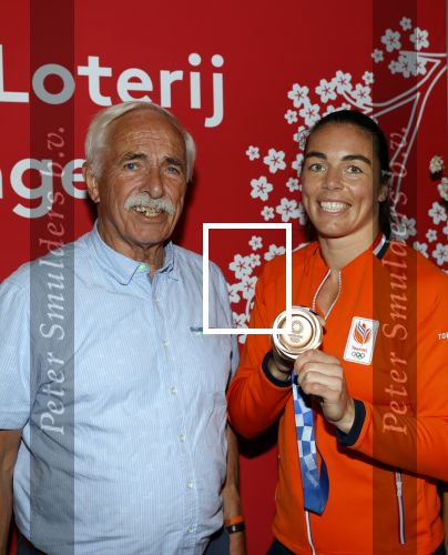 Schiphol 9 augustus 2021
Aankomst olympische sporters op schiphol in hotel Hilton.Nouchka Fontijn met haar ouders en hond