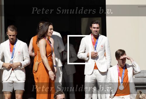 Den Haag 10 augustus 2021
Koning Willem Alexander en Koningin Maxima ontvangen op paleis noordeinde alle medaillewinnaars van de Olympische spelen in Tokyo. oa Sifan Hassan Harrie Lavreysen  Kiran Badloe Annemiek v d Vleuten Niek Kimmann Shanne Braspennincx Abdi Nageeye Jeffrey Hoogland Gabriella Schloesser Steve Wijler Arno Kamminga Sharon v Rouwendaal Tom Dumoulin Anouk Vetter Femke Bol Nouchka Fontijn Merel Smulders Sanne v Dijke Maikel v d Vleuten Kirsten Wild Annemiek Bekkering Annette Duetz Emma Oosterwegel Marit Bouwmeester Anna v d Breggen Roy v d Berg , heren 4 roeien , dames 2 roeien, heren 4x 400m  en het nederlands dames hockeyteam .Ook chef de Mission Pieter v d Hoogenband is er natuurlijk bij .