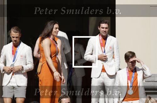 Den Haag 10 augustus 2021
Koning Willem Alexander en Koningin Maxima ontvangen op paleis noordeinde alle medaillewinnaars van de Olympische spelen in Tokyo. oa Sifan Hassan Harrie Lavreysen  Kiran Badloe Annemiek v d Vleuten Niek Kimmann Shanne Braspennincx Abdi Nageeye Jeffrey Hoogland Gabriella Schloesser Steve Wijler Arno Kamminga Sharon v Rouwendaal Tom Dumoulin Anouk Vetter Femke Bol Nouchka Fontijn Merel Smulders Sanne v Dijke Maikel v d Vleuten Kirsten Wild Annemiek Bekkering Annette Duetz Emma Oosterwegel Marit Bouwmeester Anna v d Breggen Roy v d Berg , heren 4 roeien , dames 2 roeien, heren 4x 400m  en het nederlands dames hockeyteam .Ook chef de Mission Pieter v d Hoogenband is er natuurlijk bij .