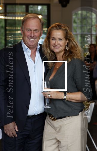 Leersum 26 augustus 2021
Expositie Paulien Huizinga bij Parc Broekhuizen . paulien met vriend/partner Ronald Goes