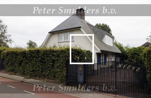 Breukeleveen 31 aqugustus 2021
Prins Maurits en Prinses Marilene hebben een nieuw huis / villa aan de loosdrechtse plassen gekocht. Prinses mabel woont 100 meter bij ze vandaan.