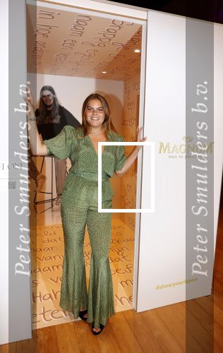 Amsterdam 25 augustus 2021
Expositie met Prinses Eloise in de Beurs v Berlage. Het is een event van Magnum ijs.