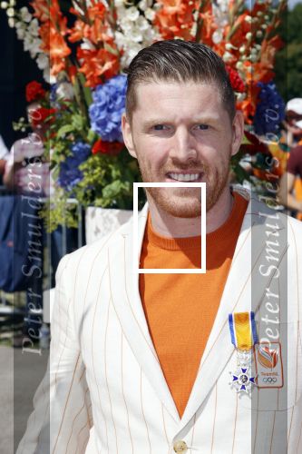 Den Haag 10 augustus 2021
De olympische sporters die een medaille hebben gewonnen op de olympische spelen van Tokyo worden geeerd door oa Mark Rutte en Minister Stef Blok. De huldiging vint plaats in het sportcentrum in het zuiderpark.
Aanwezig oa  Sifan Hassan Harrie Lavreysen  Kiran Badloe Annemiek v d Vleuten Niek Kimmann Shanne Braspennincx Abdi Nageeye Jeffrey Hoogland Gabriella Schloesser Steve Wijler Arno Kamminga Sharon v Rouwendaal Tom Dumoulin Anouk Vetter Femke Bol Nouchka Fontijn Merel Smulders Sanne v Dijke Maikel v d Vleuten Kirsten Wild Annemiek Bekkering Annette Duetz Emma Oosterwegel Marit Bouwmeester Anna v d Breggen Roy v d Berg , heren 4 roeien , dames 2 roeien, heren 4x 400m  en het nederlands dames hockeyteam .Ook chef de Mission Pieter v d Hoogenband is er natuurlijk bij .