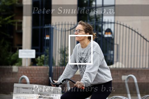 Amsterdam 29 augustus 2021
Sanne Wallis de Vries op de fiets in Amsterdam.