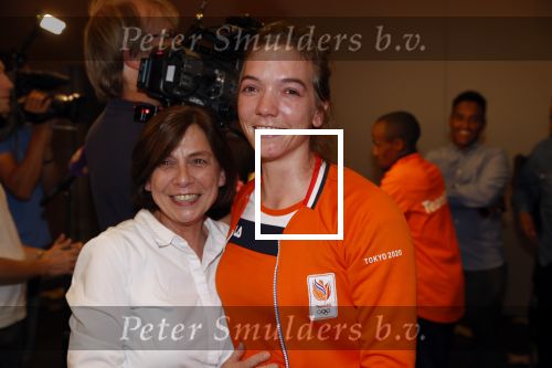 Schiphol 9 augustus 2021
Aankomst olympische sporters op schiphol in hotel Hilton. Shanne Braspennincx werd opgehaald door haar moeder zus en broer