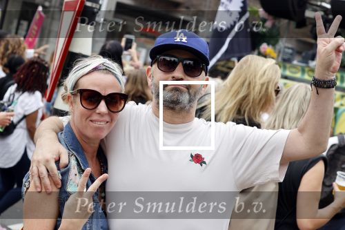 Amsterdam 21 augustus 2021
Demonstratie Mute us in amsterdam . Er zijn meerdere djs aanwezig zoals Sunnery James Ryan Marciano Ronald Molendijk Fred v Leer Sidney Brandeis en Menno Kohler.