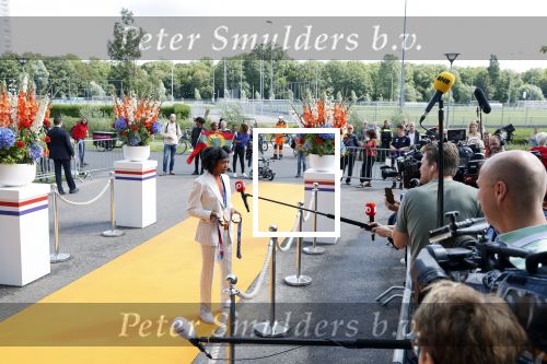 Den Haag 10 augustus 2021
De olympische sporters die een medaille hebben gewonnen op de olympische spelen van Tokyo worden geeerd door oa Mark Rutte en Minister Stef Blok. De huldiging vint plaats in het sportcentrum in het zuiderpark.
Aanwezig oa  Sifan Hassan Harrie Lavreysen  Kiran Badloe Annemiek v d Vleuten Niek Kimmann Shanne Braspennincx Abdi Nageeye Jeffrey Hoogland Gabriella Schloesser Steve Wijler Arno Kamminga Sharon v Rouwendaal Tom Dumoulin Anouk Vetter Femke Bol Nouchka Fontijn Merel Smulders Sanne v Dijke Maikel v d Vleuten Kirsten Wild Annemiek Bekkering Annette Duetz Emma Oosterwegel Marit Bouwmeester Anna v d Breggen Roy v d Berg , heren 4 roeien , dames 2 roeien, heren 4x 400m  en het nederlands dames hockeyteam .Ook chef de Mission Pieter v d Hoogenband is er natuurlijk bij .