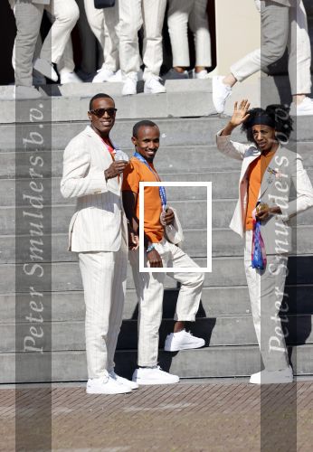 Den Haag 10 augustus 2021
Koning Willem Alexander en Koningin Maxima ontvangen op paleis noordeinde alle medaillewinnaars van de Olympische spelen in Tokyo. oa Sifan Hassan Harrie Lavreysen  Kiran Badloe Annemiek v d Vleuten Niek Kimmann Shanne Braspennincx Abdi Nageeye Jeffrey Hoogland Gabriella Schloesser Steve Wijler Arno Kamminga Sharon v Rouwendaal Tom Dumoulin Anouk Vetter Femke Bol Nouchka Fontijn Merel Smulders Sanne v Dijke Maikel v d Vleuten Kirsten Wild Annemiek Bekkering Annette Duetz Emma Oosterwegel Marit Bouwmeester Anna v d Breggen Roy v d Berg , heren 4 roeien , dames 2 roeien, heren 4x 400m  en het nederlands dames hockeyteam .Ook chef de Mission Pieter v d Hoogenband is er natuurlijk bij .